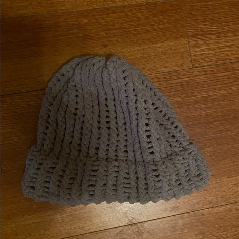 grey beanie